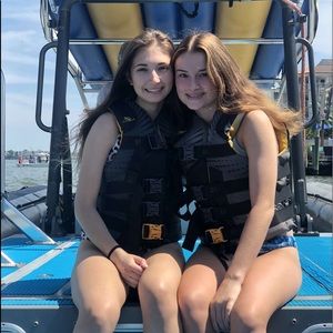 Meet your Posher, Amber